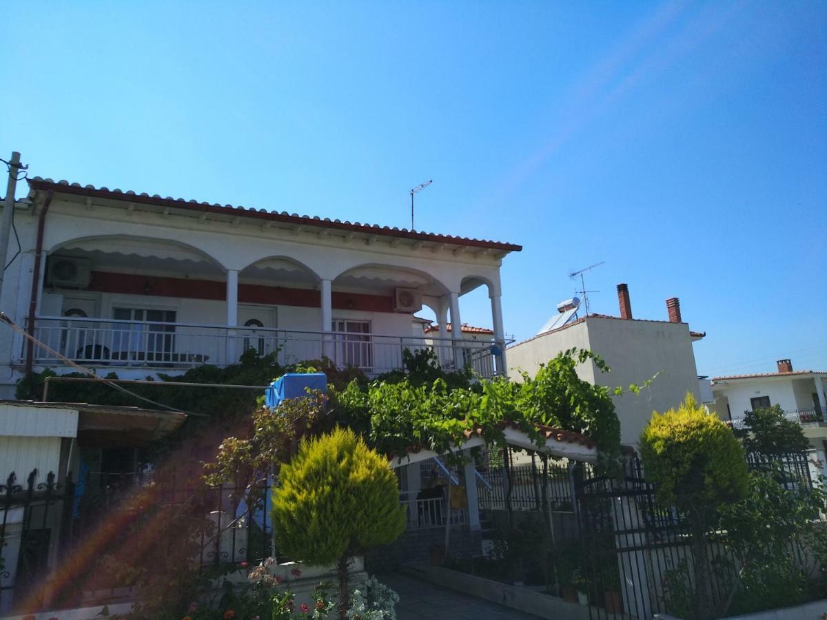 Grigorios Apartments Vrasná Zewnętrze zdjęcie